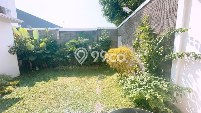 Hunian Elit LB 400m2 Siap Pakai Desain Elegan di Setiabudi, Bandung Hunian Elit LB 400m2 Siap Pakai Desain Elegan di Setiabudi, Bandung
