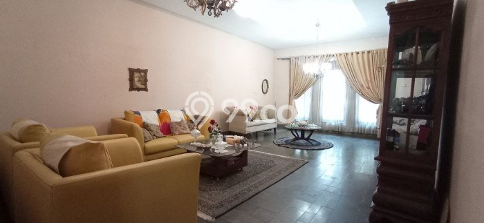 Rumah Disewakan Bandung LT 415m2 LB 250m2 Area Riau Rumah Disewakan Bandung LT 415m2 LB 250m2 Area Riau