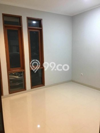 PROPERTI UNGGULAN! Rumah Premium area Buah Batu, LT 121m2m² Bangunan 150m2m² PROPERTI UNGGULAN! Rumah Premium area Buah Batu, LT 121m2m² Bangunan 150m2m²