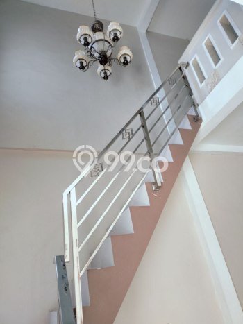 Rumah Exclusive LT 90m² / LB 190m² di Kawasan Asri Margahayu, Bandung Rumah Exclusive LT 90m² / LB 190m² di Kawasan Asri Margahayu, Bandung