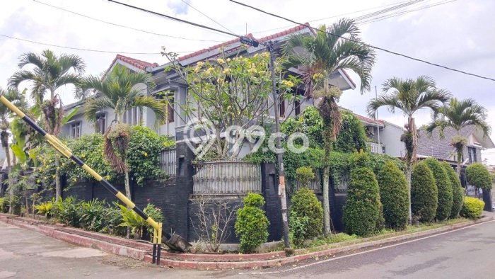 Hunian Mewah LB 750m2 Siap Huni Desain Elegan di Geger Kalong, Bandung Hunian Mewah LB 750m2 Siap Huni Desain Elegan di Geger Kalong, Bandung