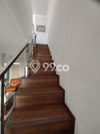 For Sale Rumah 6 Kamar Lokasi Ideal Bagus dan Strategis di Antapani For Sale Rumah 6 Kamar Lokasi Ideal Bagus dan Strategis di Antapani