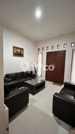 Peluang Investasi! Rumah Kost Dijual di Coblong, Bandung, 14 KT, 14 KM, Luas 250m2 Peluang Investasi! Rumah Kost Dijual di Coblong, Bandung, 14 KT, 14 KM, Luas 250m2