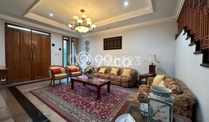 Rumah Elit LB 450m2 Siap Huni Desain Elegan di Sayap Dago, Bandung Rumah Elit LB 450m2 Siap Huni Desain Elegan di Sayap Dago, Bandung