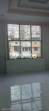 Ruko untuk disewa di Medan Area punya LT 72m2 & LB 216m2 harga sewa kompetitif Ruko untuk disewa di Medan Area punya LT 72m2 & LB 216m2 harga sewa kompetitif