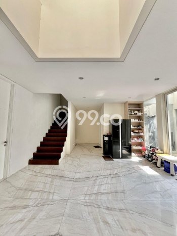 Ready to Use! Luxury House LT 200m2 Desain Modern di Citraland Ready to Use! Luxury House LT 200m2 Desain Modern di Citraland