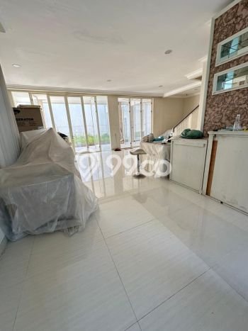 Jual Rumah Luas Megah Dengan View Cantik di Pakuwon CIty, Surabaya Jual Rumah Luas Megah Dengan View Cantik di Pakuwon CIty, Surabaya