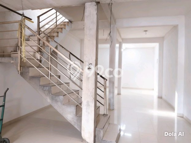 Ruko Komersial Dijual di Wiyung Surabaya LT 144m2 & LB 144m2 Ruko Komersial Dijual di Wiyung Surabaya LT 144m2 & LB 144m2