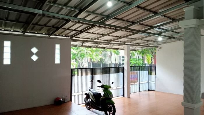 Rumah Strategis Modern Lb 126m2 di Sawangan, Depok Rumah Strategis Modern Lb 126m2 di Sawangan, Depok