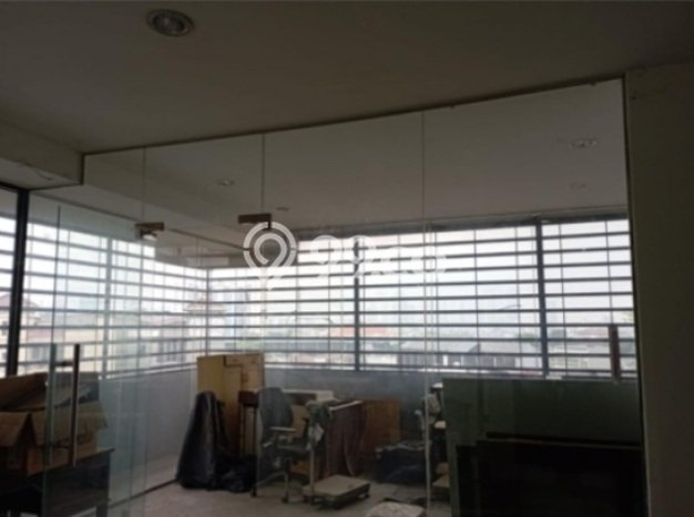 Unit Ruko Dijual di Tanah Abang Jakarta Pusat Luas Tanah 50m2, Luas Bangunan 150m2 Unit Ruko Dijual di Tanah Abang Jakarta Pusat Luas Tanah 50m2, Luas Bangunan 150m2