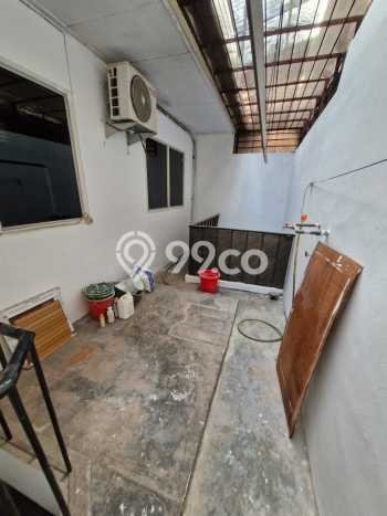 Rumah Modern Cantik 3 KT Bisa Langsung Pindah di Kelapa Gading Rumah Modern Cantik 3 KT Bisa Langsung Pindah di Kelapa Gading