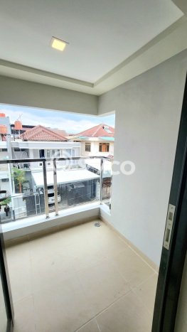 Rumah Eksklusif Dijual LT 125m2 di Kelapa Gading, Jakarta Utara Rumah Eksklusif Dijual LT 125m2 di Kelapa Gading, Jakarta Utara
