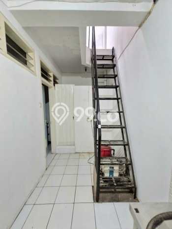Rumah Modern Cantik 3 KT Bisa Langsung Pindah di Kelapa Gading Rumah Modern Cantik 3 KT Bisa Langsung Pindah di Kelapa Gading