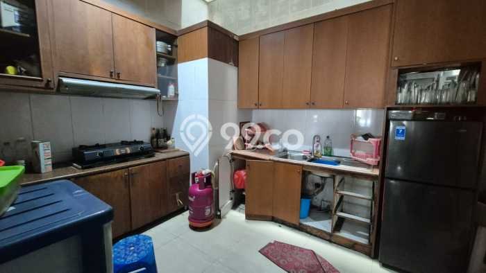 Rumah Strategis Modern Lb 276m2 di Kelapa Gading, Jakarta Utara Rumah Strategis Modern Lb 276m2 di Kelapa Gading, Jakarta Utara