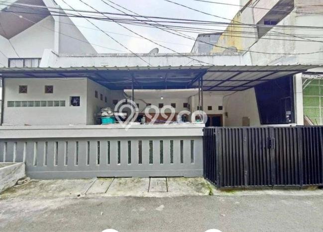 Rumah Luas Asri 5 KT Siap Pakai di Rawamangun Jakarta Timur Rumah Luas Asri 5 KT Siap Pakai di Rawamangun Jakarta Timur