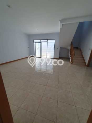 Lokasi strategis! Rumah siap huni dikontrakkan di Kelapa Gading LB 264m2 Lokasi strategis! Rumah siap huni dikontrakkan di Kelapa Gading LB 264m2
