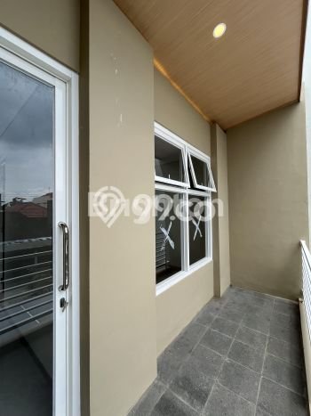 Rumah 3 KT 3 KM Luas Tanah 111m2m², LB 96m2m² di mojosongo, Solo Rumah 3 KT 3 KM Luas Tanah 111m2m², LB 96m2m² di mojosongo, Solo