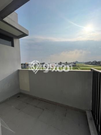 Lokasi terbaik! Rumah siap pakai disewakan di Kartosuro LB 150m2 Lokasi terbaik! Rumah siap pakai disewakan di Kartosuro LB 150m2