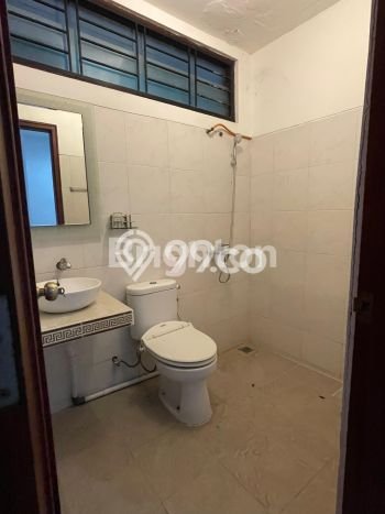 Rumah Bagus Siap Huni Di Colomadu Luas 100m2 Lokasi Strategis Rumah Bagus Siap Huni Di Colomadu Luas 100m2 Lokasi Strategis