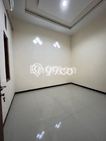 Rumah Berkualitas di Colomadu, Solo, Luas 87m2m² Bangunan 50m2m² - HARGA NEGO! Rumah Berkualitas di Colomadu, Solo, Luas 87m2m² Bangunan 50m2m² - HARGA NEGO!