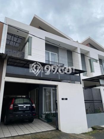 Rumah LT 113m2m² Newly Renovated di Laweyan, Dekat Mal, Solo Rumah LT 113m2m² Newly Renovated di Laweyan, Dekat Mal, Solo