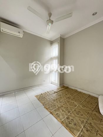 BEST PRICE! Rumah Berkualitas di Kartosuro, LT 177m2m² Bangunan 200m2m² BEST PRICE! Rumah Berkualitas di Kartosuro, LT 177m2m² Bangunan 200m2m²