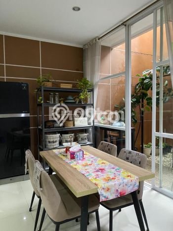 Rumah LT 113m2m² Newly Renovated di Laweyan, Dekat Mal, Solo Rumah LT 113m2m² Newly Renovated di Laweyan, Dekat Mal, Solo