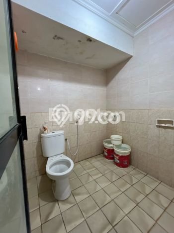 SPECIAL OFFER! Rumah Asri area Solo Baru, Luas 135m2m² Bangunan 135m2m² SPECIAL OFFER! Rumah Asri area Solo Baru, Luas 135m2m² Bangunan 135m2m²