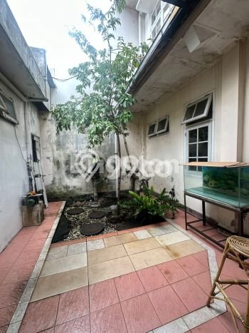 Rumah Strategis di Cemani, Dekat Kawasan Komersial, Solo - 4 Kamar Tidur Rumah Strategis di Cemani, Dekat Kawasan Komersial, Solo - 4 Kamar Tidur