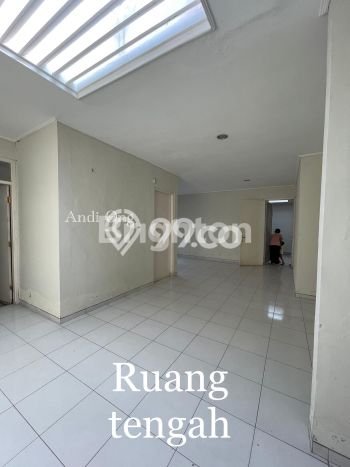 Rumah Lokasi Strategis area Jajar, Solo, LT 180m2m² Bangunan 120m2m² Rumah Lokasi Strategis area Jajar, Solo, LT 180m2m² Bangunan 120m2m²