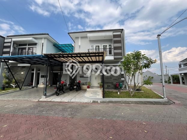 BEST PRICE! Rumah Berkualitas di Kartosuro, LT 177m2m² Bangunan 200m2m² BEST PRICE! Rumah Berkualitas di Kartosuro, LT 177m2m² Bangunan 200m2m²