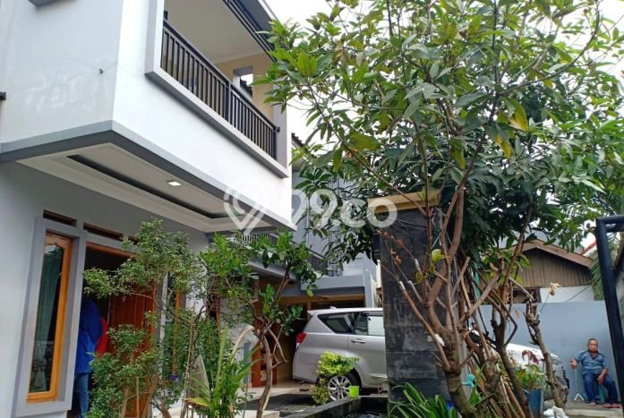 Rumah LT 338m² di Jatinegara, Jakarta Timur - Lokasi Strategis Rumah LT 338m² di Jatinegara, Jakarta Timur - Lokasi Strategis