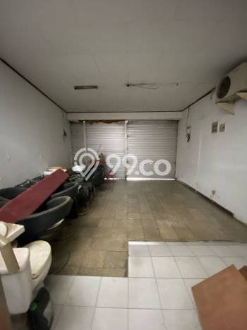 Dijual Rumah Premium dengan Fasilitas Sekitar Komplit di Kebon Jeruk, Jakarta Barat Dijual Rumah Premium dengan Fasilitas Sekitar Komplit di Kebon Jeruk, Jakarta Barat