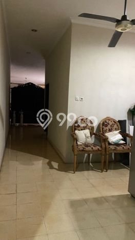 Siap Huni Rumah Mewah 3 Kamar di Kebayoran Lama Dekat ke Mana Pun Siap Huni Rumah Mewah 3 Kamar di Kebayoran Lama Dekat ke Mana Pun