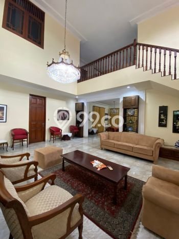 Dijual Rumah Premium dengan Fasilitas Sekitar Lengkap di Kebayoran Baru, Jakarta Selatan Dijual Rumah Premium dengan Fasilitas Sekitar Lengkap di Kebayoran Baru, Jakarta Selatan
