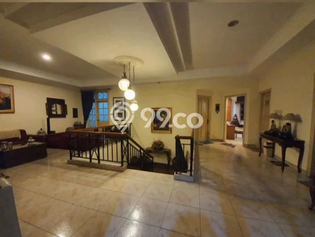 Hunian Elit LB 500m2 Siap Pakai Desain Elegan di Senopati, Jakarta Selatan Hunian Elit LB 500m2 Siap Pakai Desain Elegan di Senopati, Jakarta Selatan