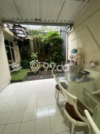 Hunian Mewah LB 300m2 Siap Pakai Desain Elegan di Pejaten, Jakarta Selatan Hunian Mewah LB 300m2 Siap Pakai Desain Elegan di Pejaten, Jakarta Selatan