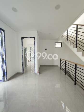 For Sale Hunian Rumah Terawat 3 Kamar di Pondok Bambu, Jakarta Timur For Sale Hunian Rumah Terawat 3 Kamar di Pondok Bambu, Jakarta Timur