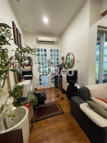Lokasi strategis! Rumah siap huni disewakan di Makasar LB 150m2 Lokasi strategis! Rumah siap huni disewakan di Makasar LB 150m2