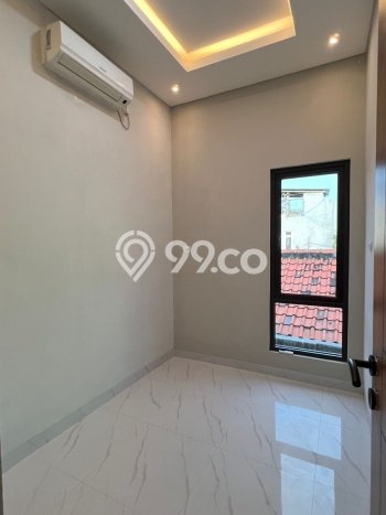 Rumah Murah LT 20m2 di Utan Kayu Akses Mudah Rumah Murah LT 20m2 di Utan Kayu Akses Mudah
