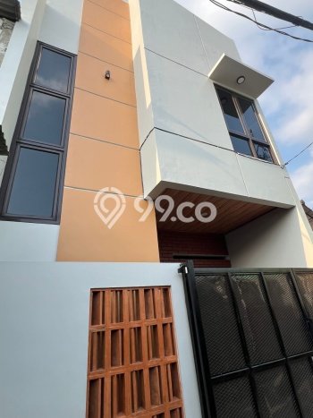 Rumah Murah LT 20m2 di Utan Kayu Akses Mudah Rumah Murah LT 20m2 di Utan Kayu Akses Mudah