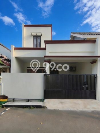 Rumah Strategis Minimalis Lb 180m2 di Duren Sawit, Jakarta Timur Rumah Strategis Minimalis Lb 180m2 di Duren Sawit, Jakarta Timur