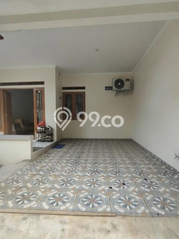 Rumah Strategis Minimalis Lb 180m2 di Duren Sawit, Jakarta Timur Rumah Strategis Minimalis Lb 180m2 di Duren Sawit, Jakarta Timur