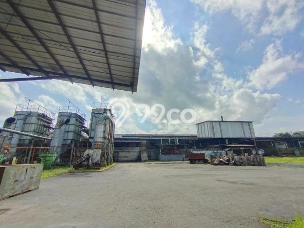 Pabrik di Arjasa, Luas 23604m2m², Kawasan Berkembang, Jalan Utama Pabrik di Arjasa, Luas 23604m2m², Kawasan Berkembang, Jalan Utama