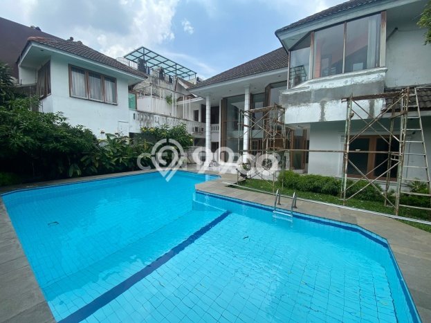 Rumah Luxury Modern Tanpa Renovasi di Cipete Jakarta Selatan Rumah Luxury Modern Tanpa Renovasi di Cipete Jakarta Selatan