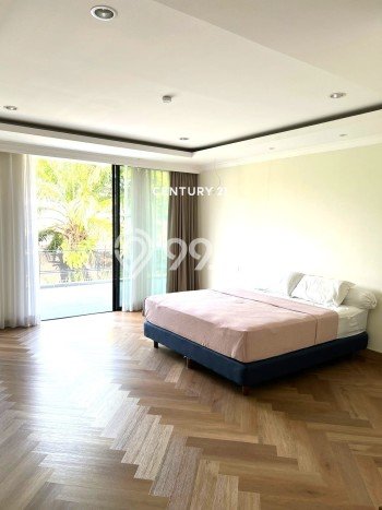 Dijual Rumah Luas Elegan Dengan View Cantik di Lebak Bulus, Jakarta Selatan Dijual Rumah Luas Elegan Dengan View Cantik di Lebak Bulus, Jakarta Selatan