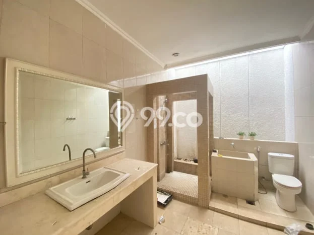 Rumah Elit Modern Siap Huni di Pejaten Jakarta Selatan Rumah Elit Modern Siap Huni di Pejaten Jakarta Selatan
