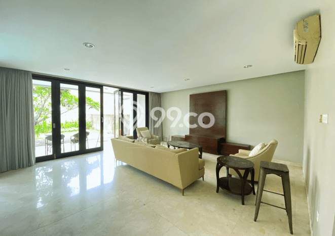 Ready to Use! Luxury House LT 330m2 Desain Elegan di Cipete Ready to Use! Luxury House LT 330m2 Desain Elegan di Cipete