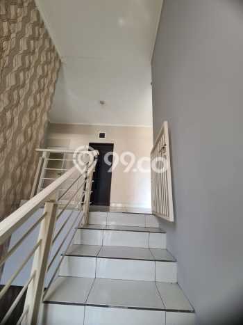 Dijual Cepat Rumah Favorit Siap Huni LB 120m2 di Karawaci, Tangerang Dijual Cepat Rumah Favorit Siap Huni LB 120m2 di Karawaci, Tangerang