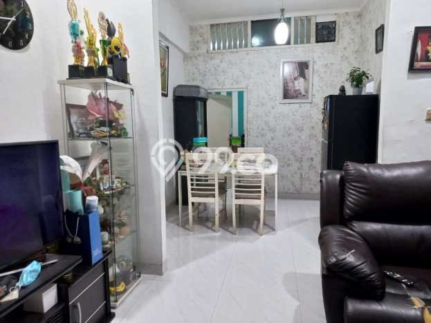Rumah Modern Minimalis 3 KT Bisa Langsung Pindah di Karawaci Rumah Modern Minimalis 3 KT Bisa Langsung Pindah di Karawaci